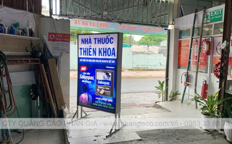 Sản Xuất & Lắp Đặt Hộp Đèn Quảng 02 Mặt Led In UV